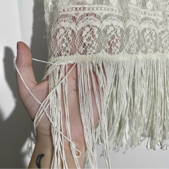 Forever 21 Sheer Ivory Lace Fringe-Hem Crop Top - Picture 3 of 5